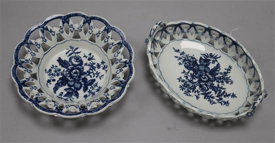 Two Worcester pine cone pattern blue and white baskets, c.1770-5, 21cm and 19.5cm